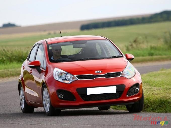 2013' Kia Rio photo #1
