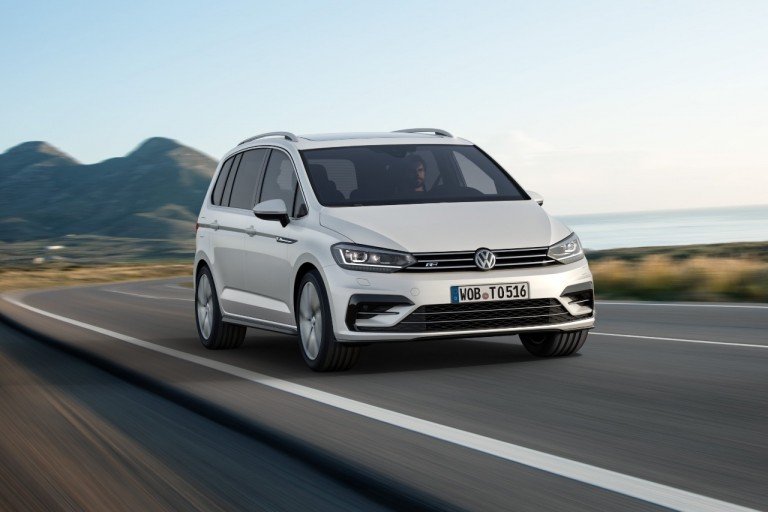 VW Touran R-Line Launched