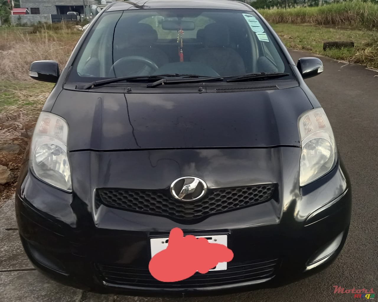 2010' Toyota Vitz photo #5