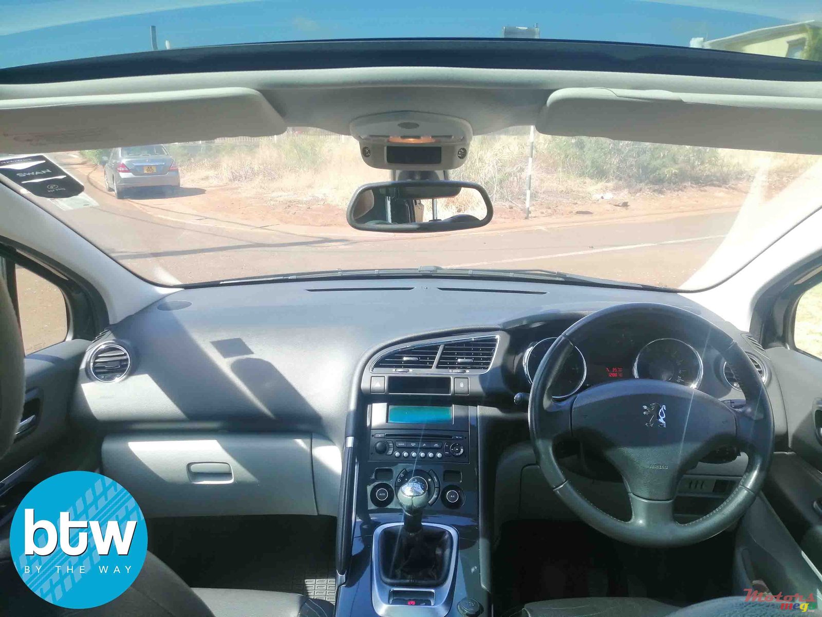 2012' Peugeot 3008 photo #5