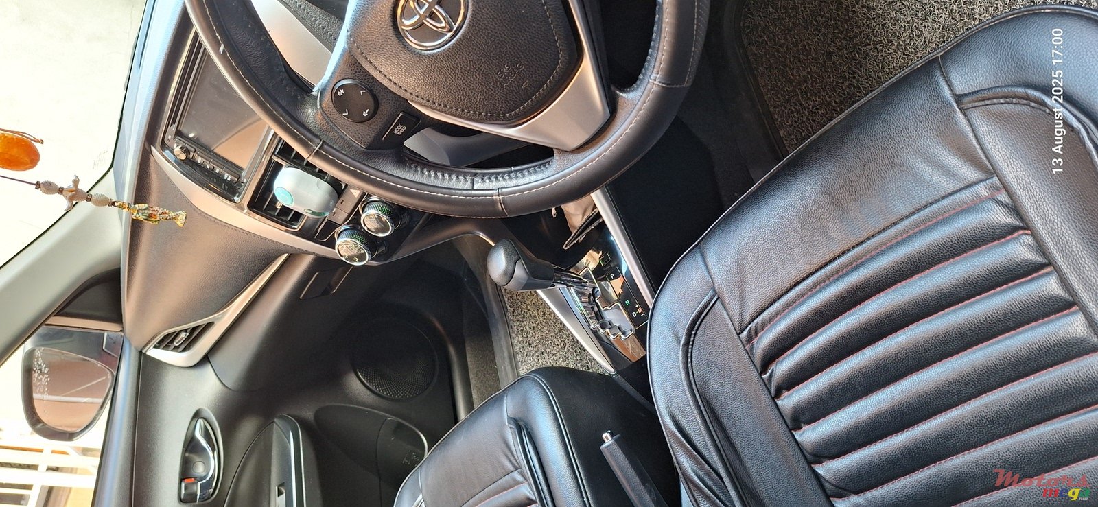 2019' Toyota Yaris photo #3