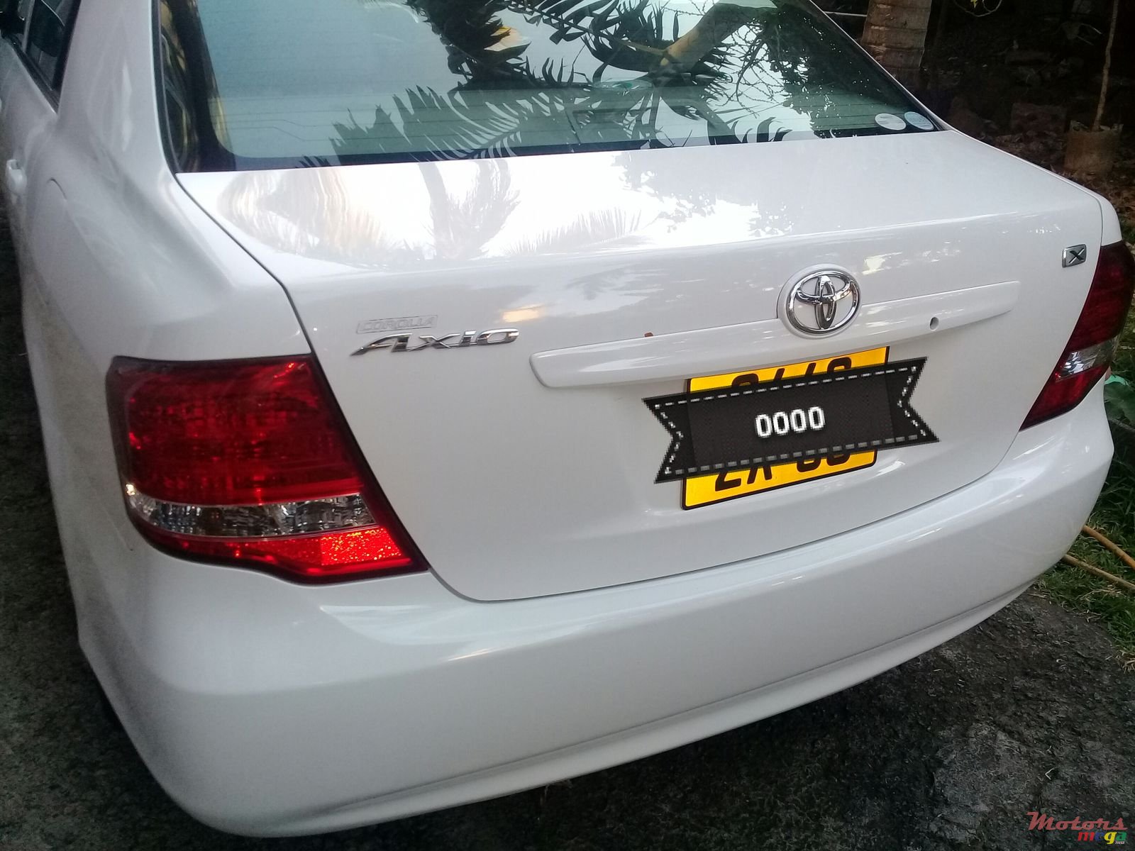 2009' Toyota Axio photo #1