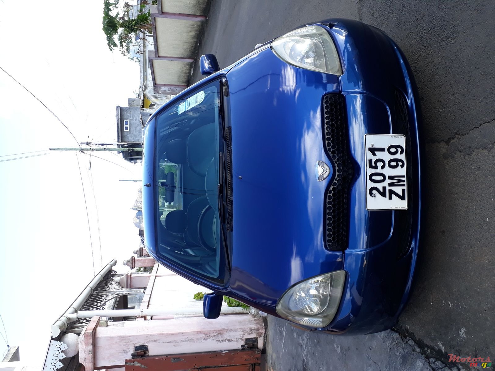 1999' Toyota Vitz photo #2