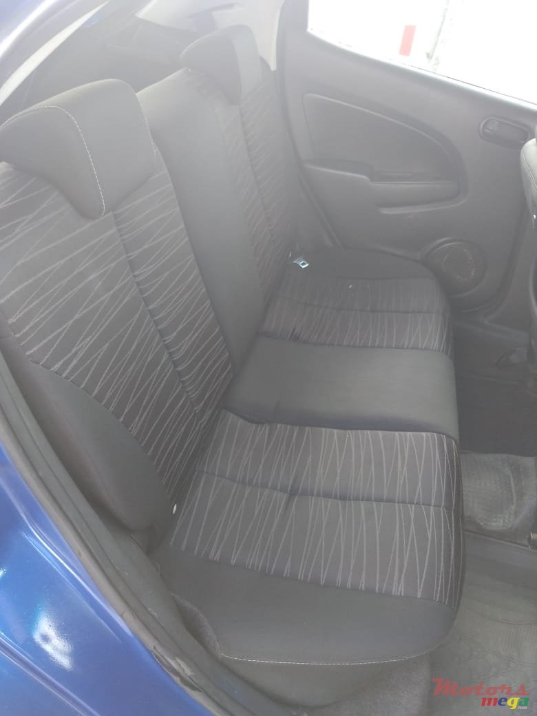 2007' Mazda Demio photo #4