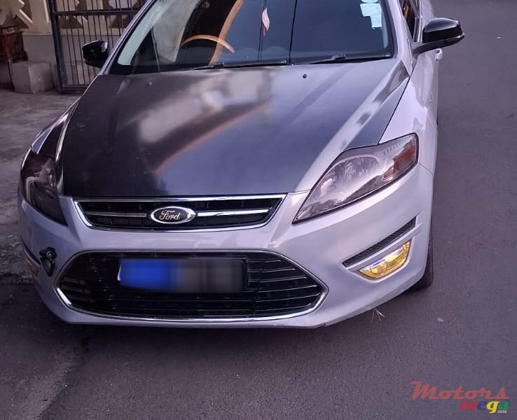 2014' Ford Mondeo photo #3