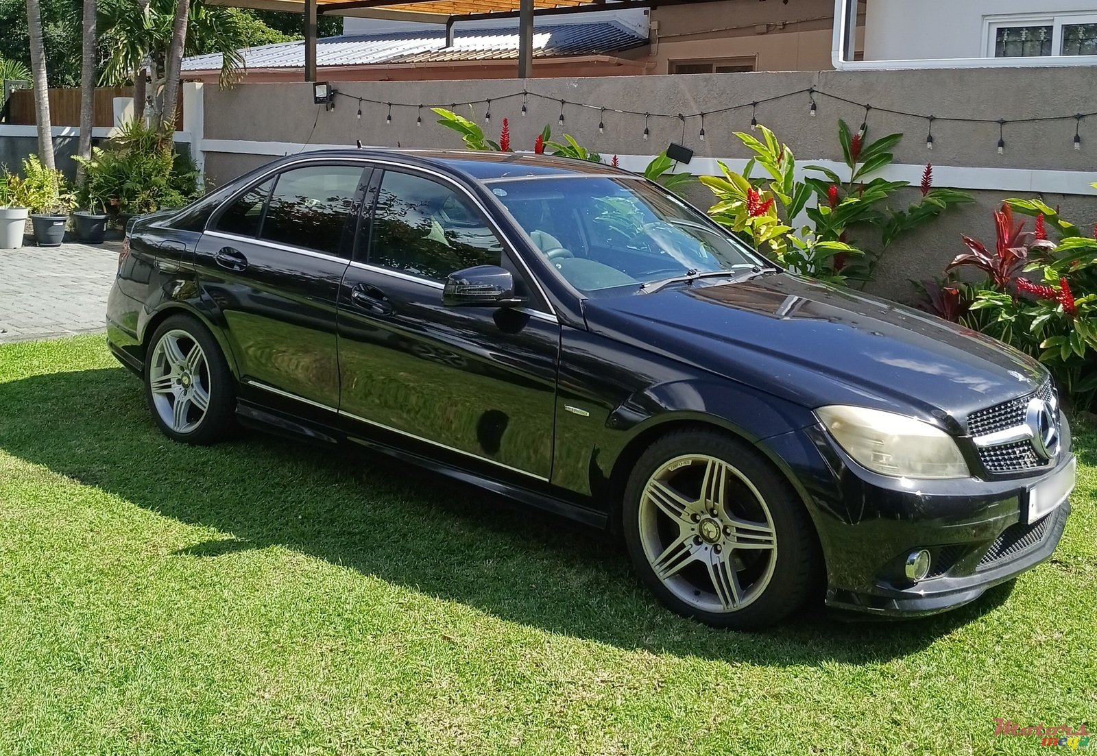 2009' Mercedes-Benz 180 C180 photo #3