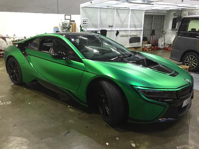 The World Needs More BMW i8s Wrapped in Matte Green Chrome