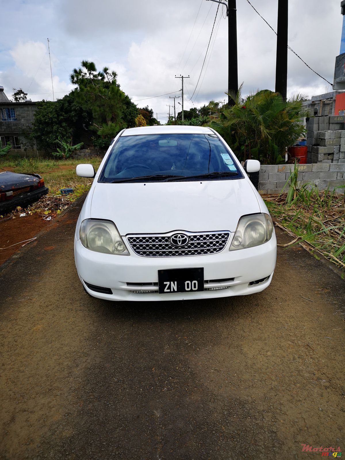 2000' Toyota photo #3