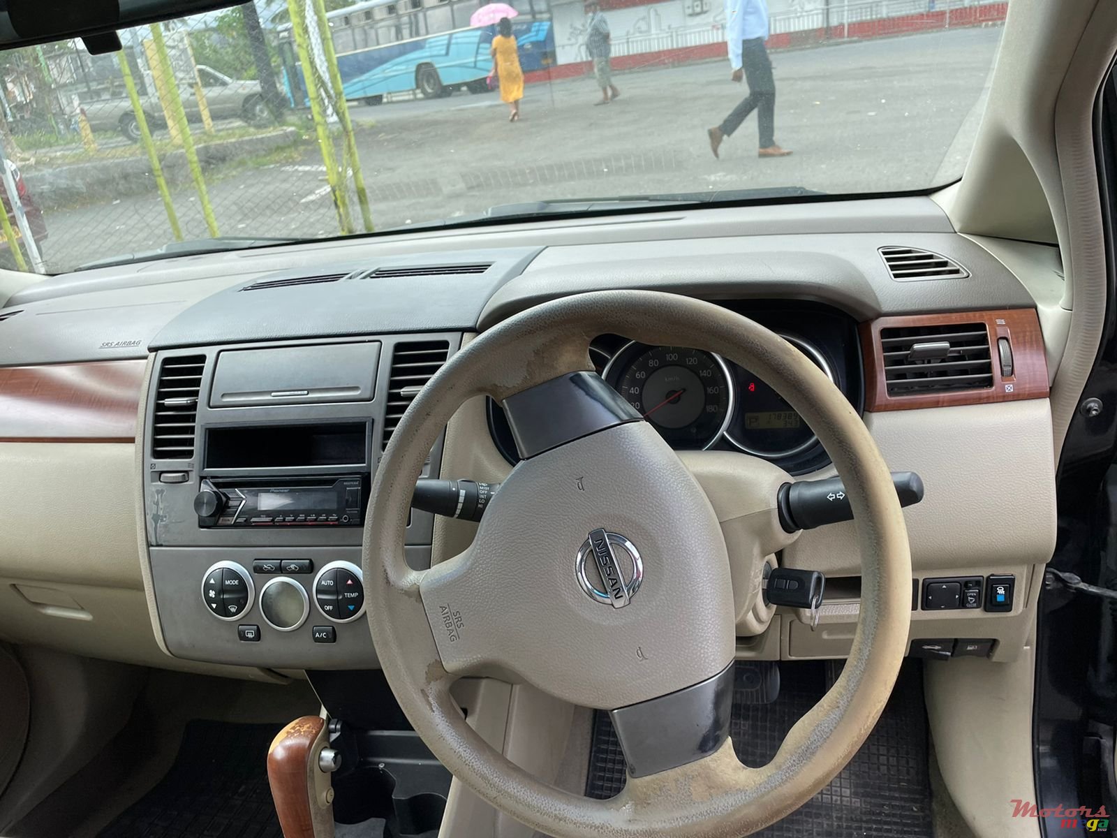 2006' Nissan Tiida photo #4