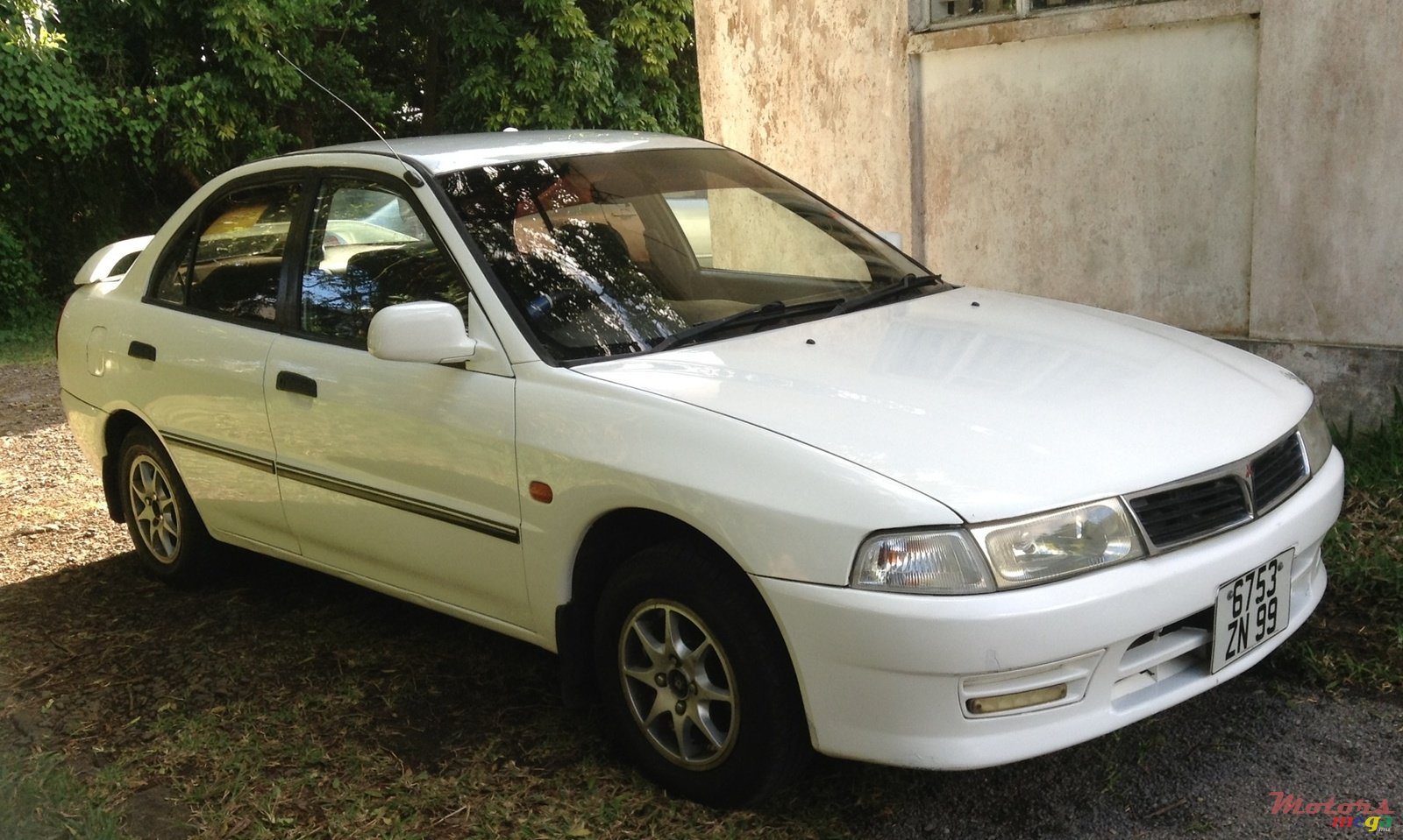 1999' Mitsubishi Lancer photo #2