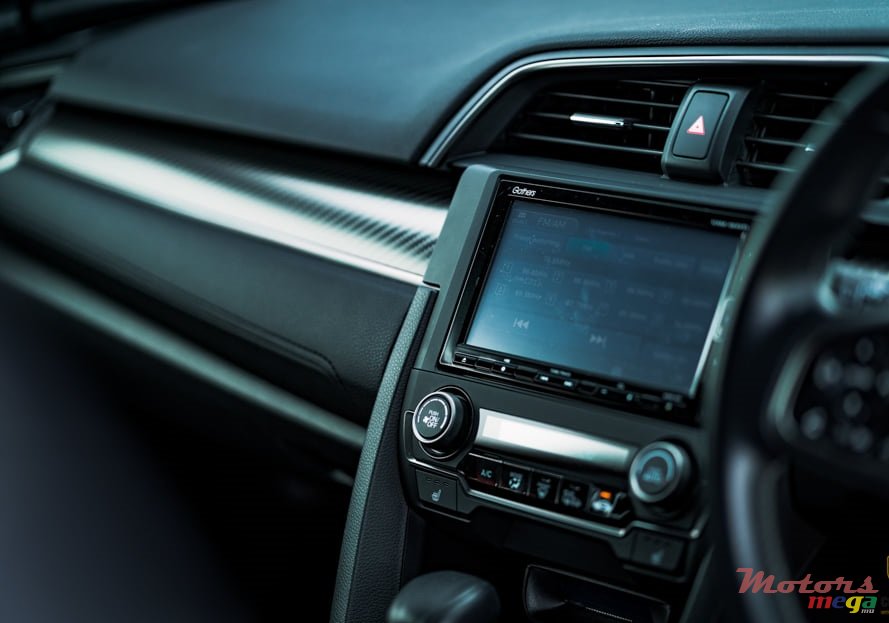 2017' Honda Civic FK7 VTEC Turbo 1.5 photo #6