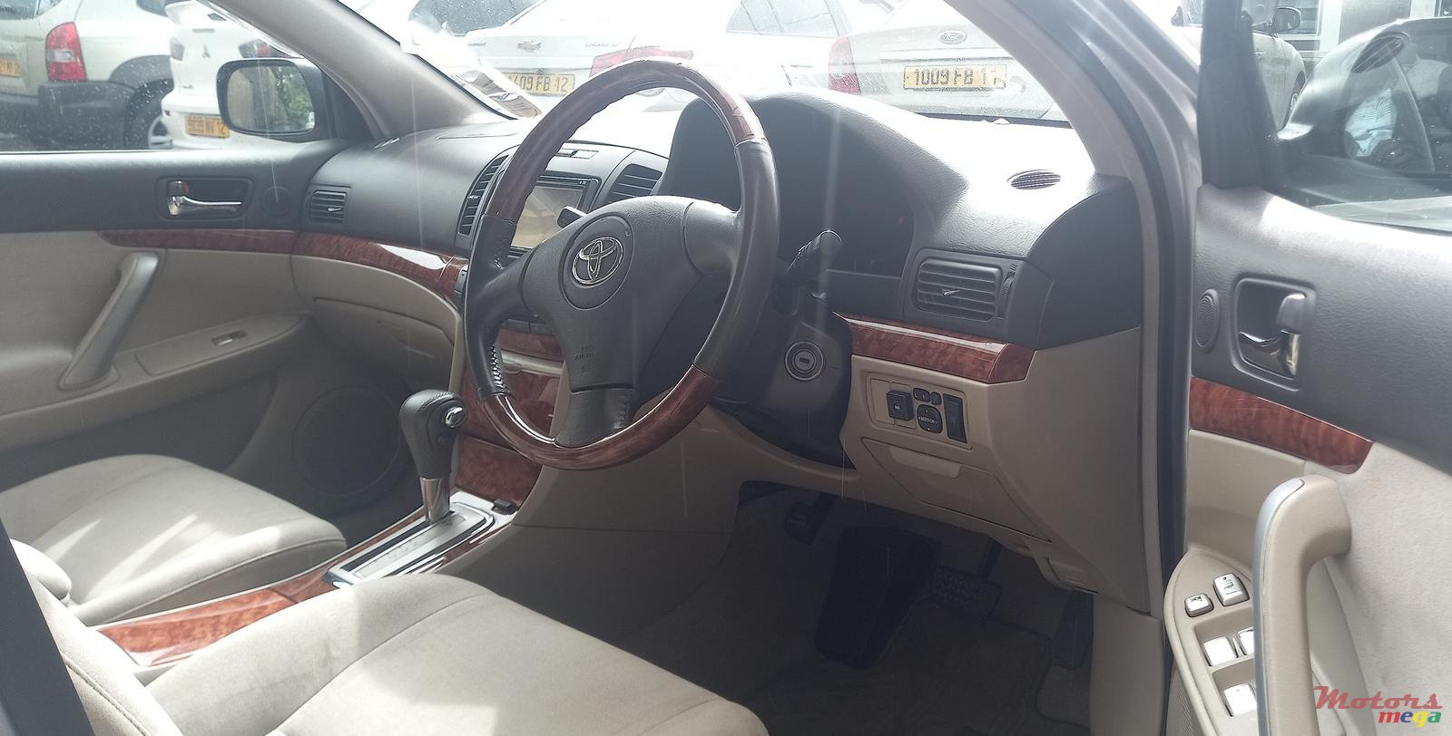 2007' Toyota Premio photo #5