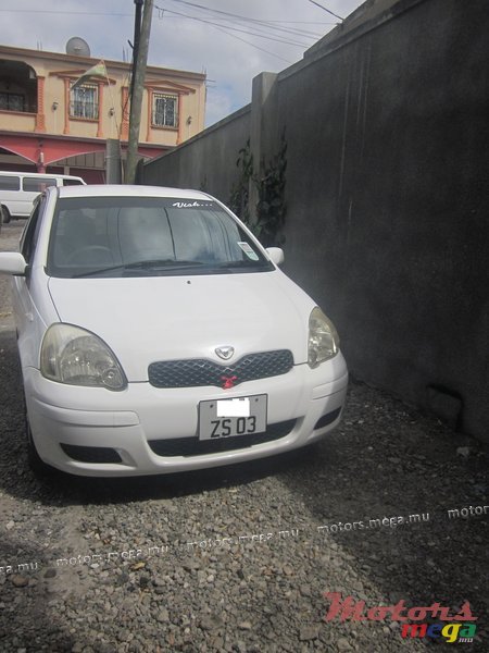 2003' Toyota vitz photo #1