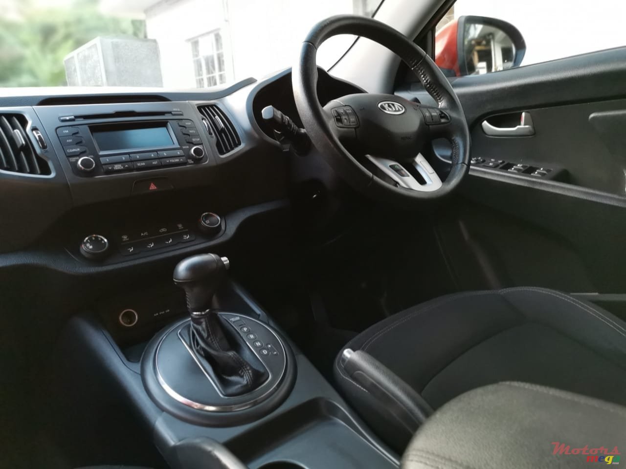 2012' Kia Sportage photo #5