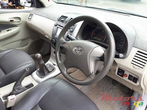 2006' Toyota Axio photo #6