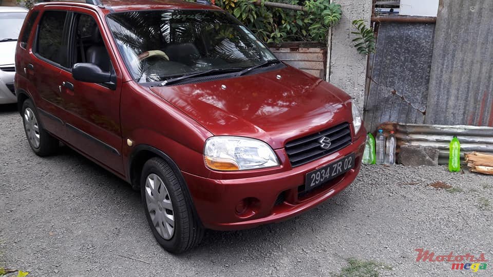 2002' Suzuki Ignis photo #1