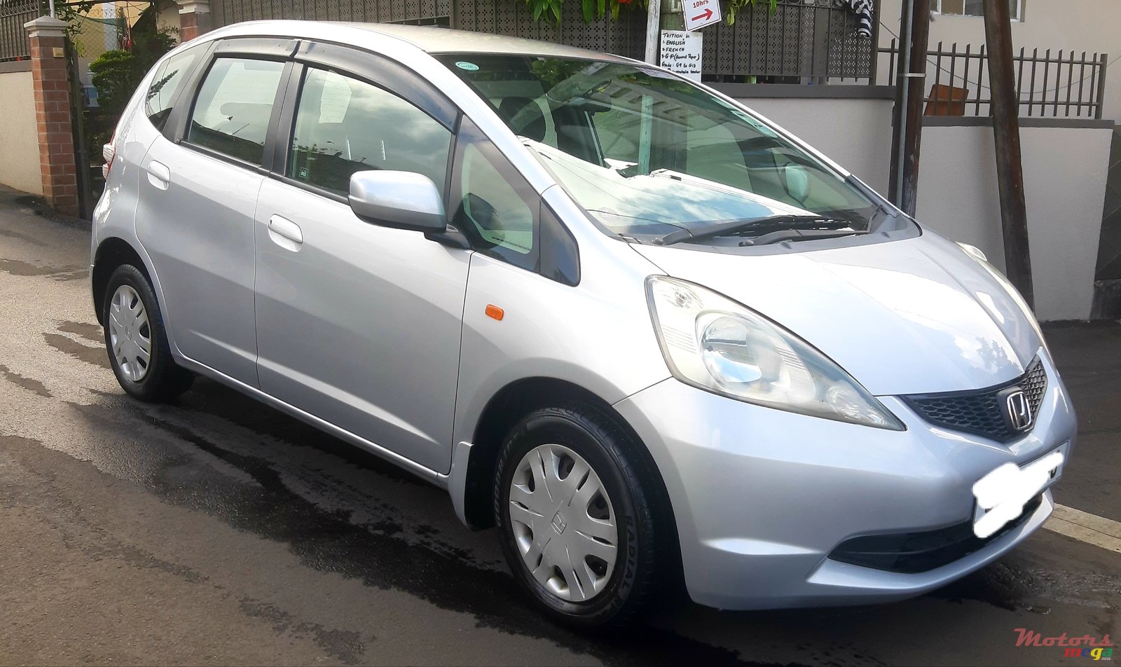 2010' Honda Fit photo #1