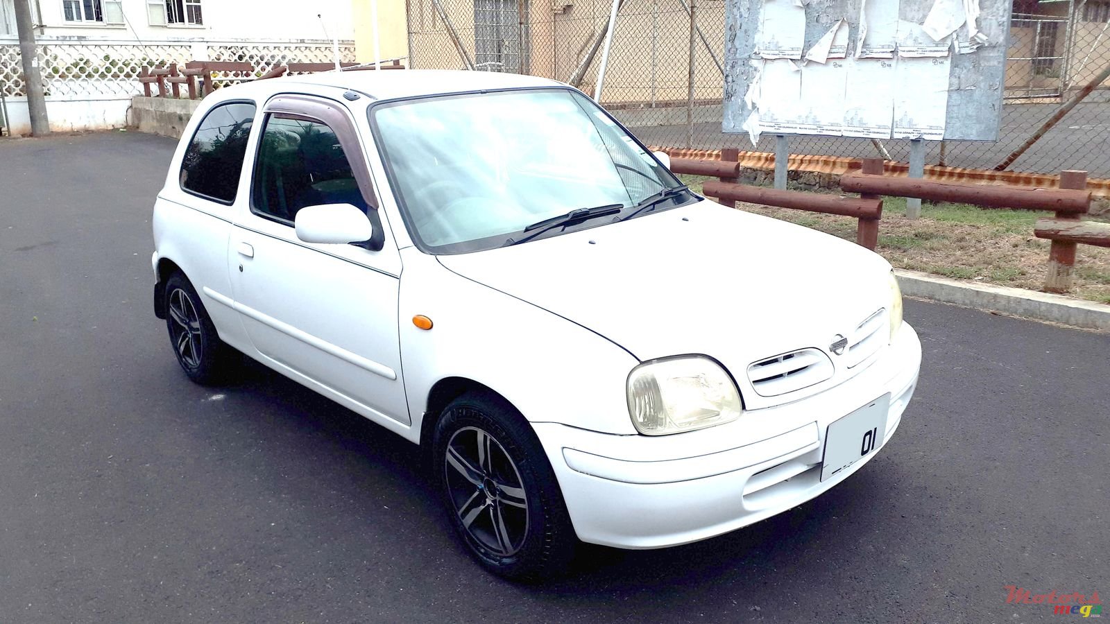 2001' Nissan March photo #7