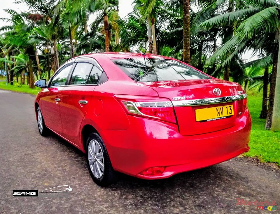 2013' Toyota Yaris 1.3 photo #4