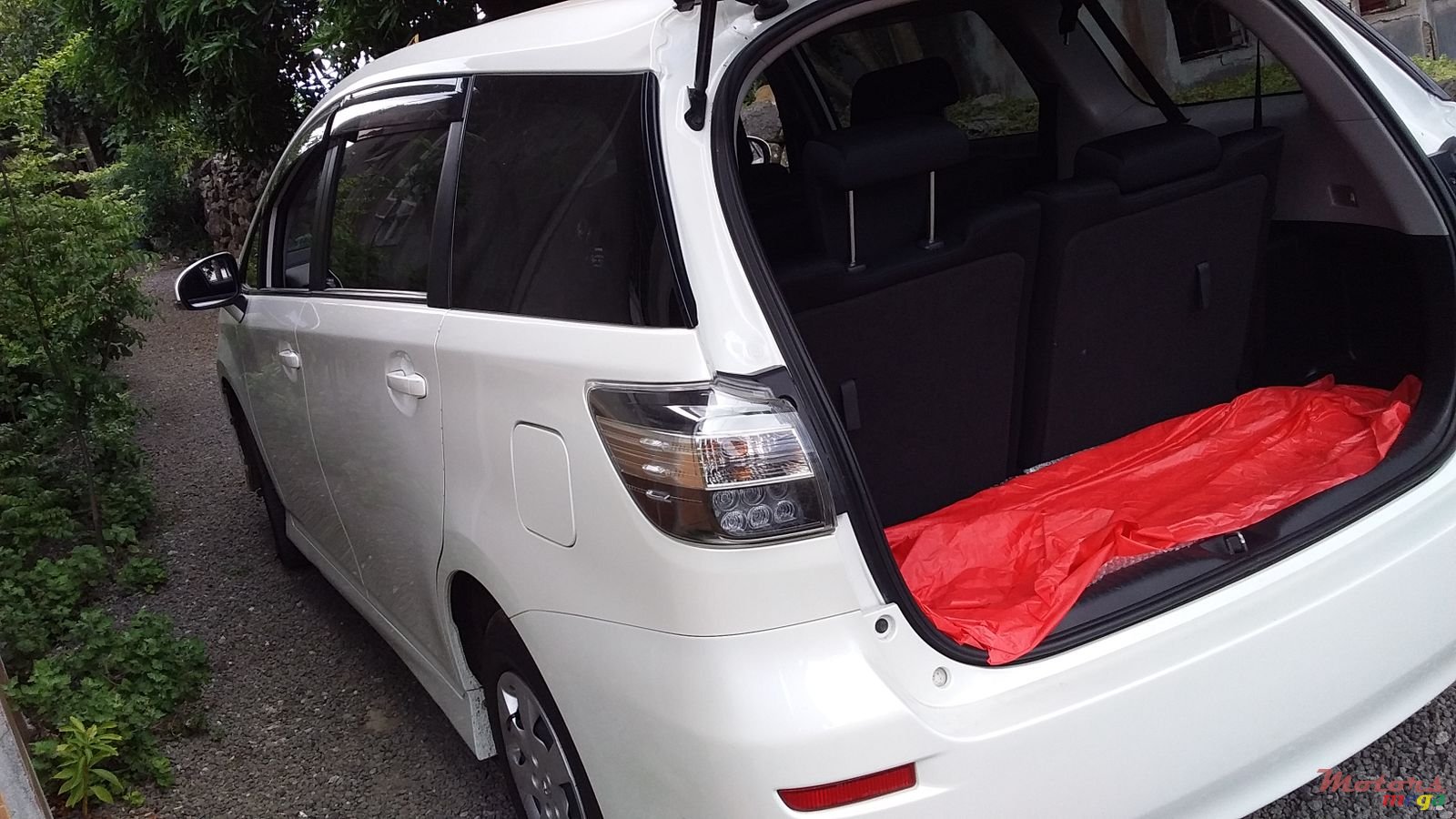 2013' Toyota Fielder photo #7