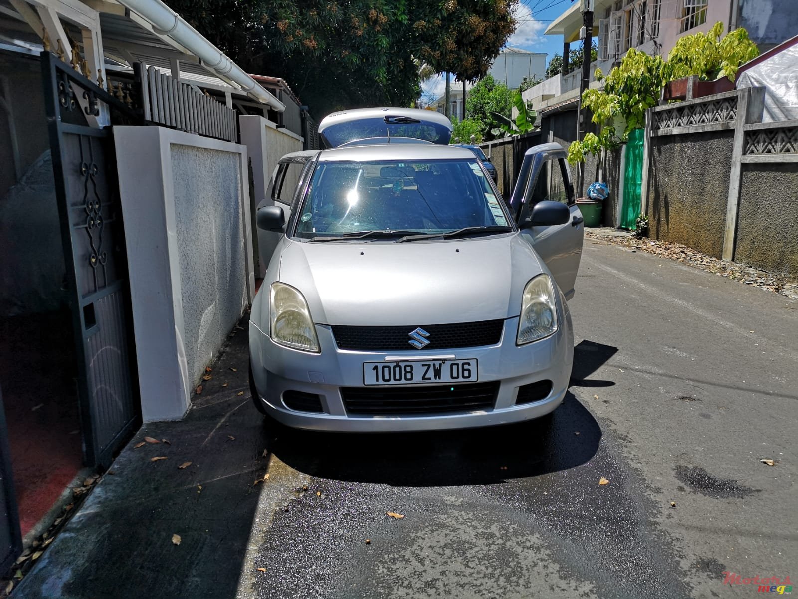 2006' Suzuki Swift photo #1