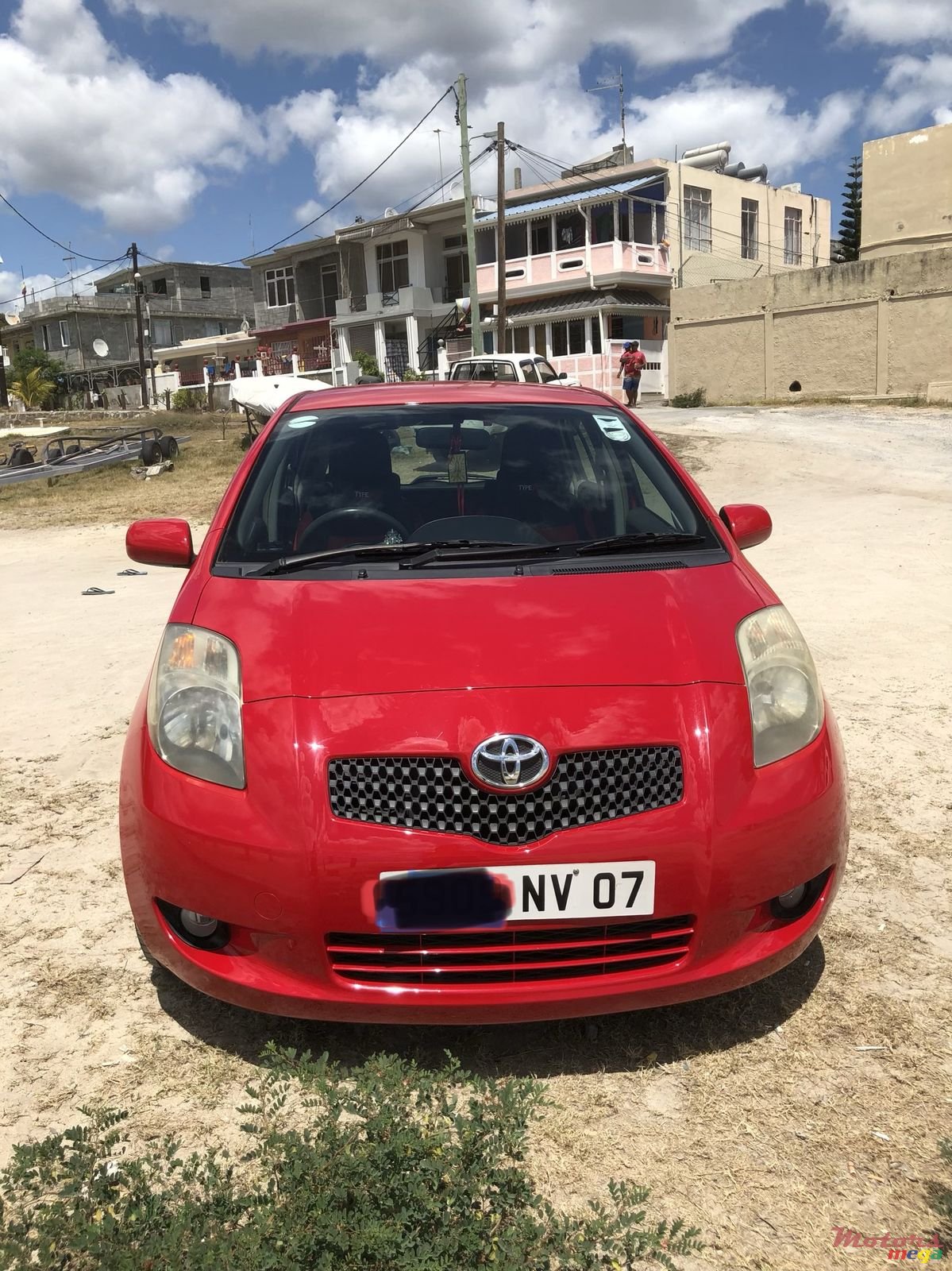 2007' Toyota Yaris photo #2