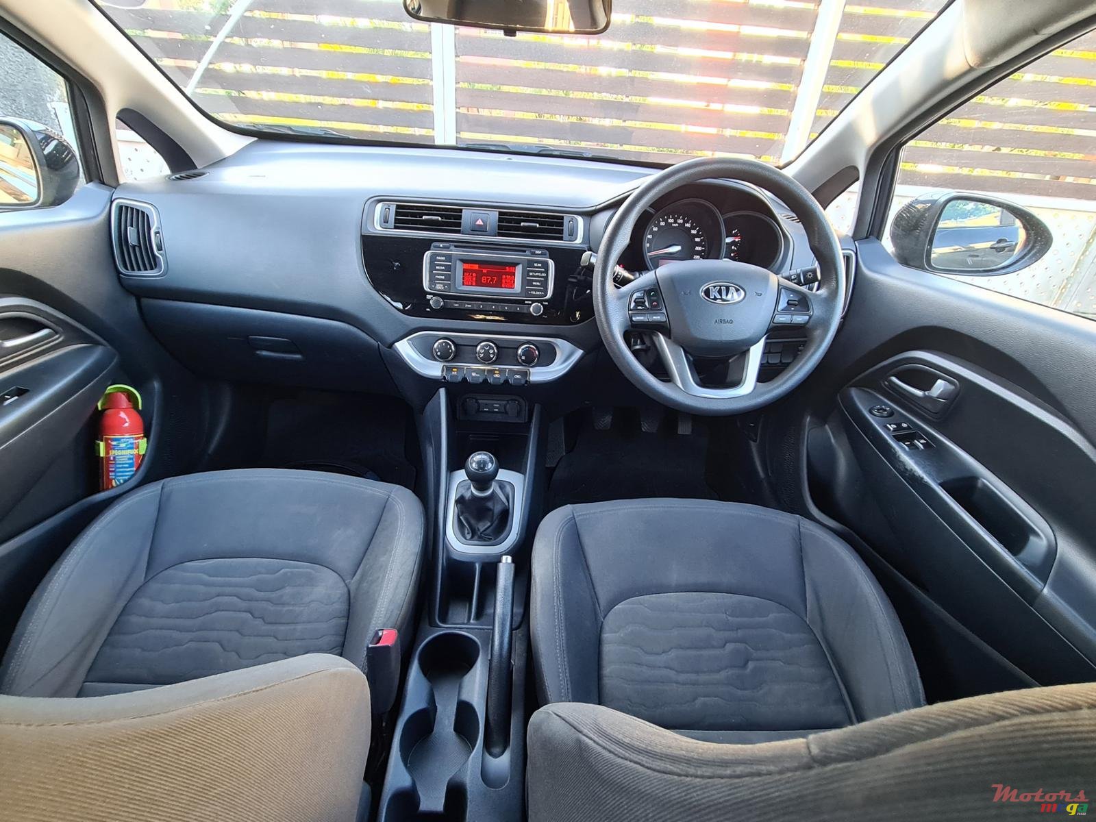 2016' Kia Rio Hatchback photo #4