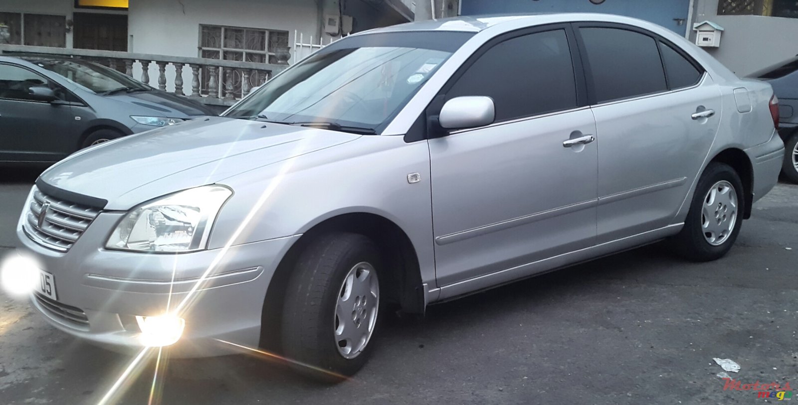 2005' Toyota Premio photo #3