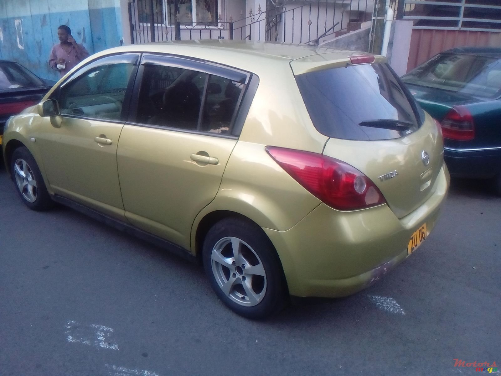 2006' Nissan Tiida photo #2