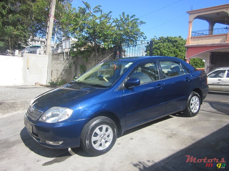 2002' Toyota Corolla GLI LuxeL photo #2