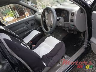 2012' Nissan Navara 2x4 photo #4