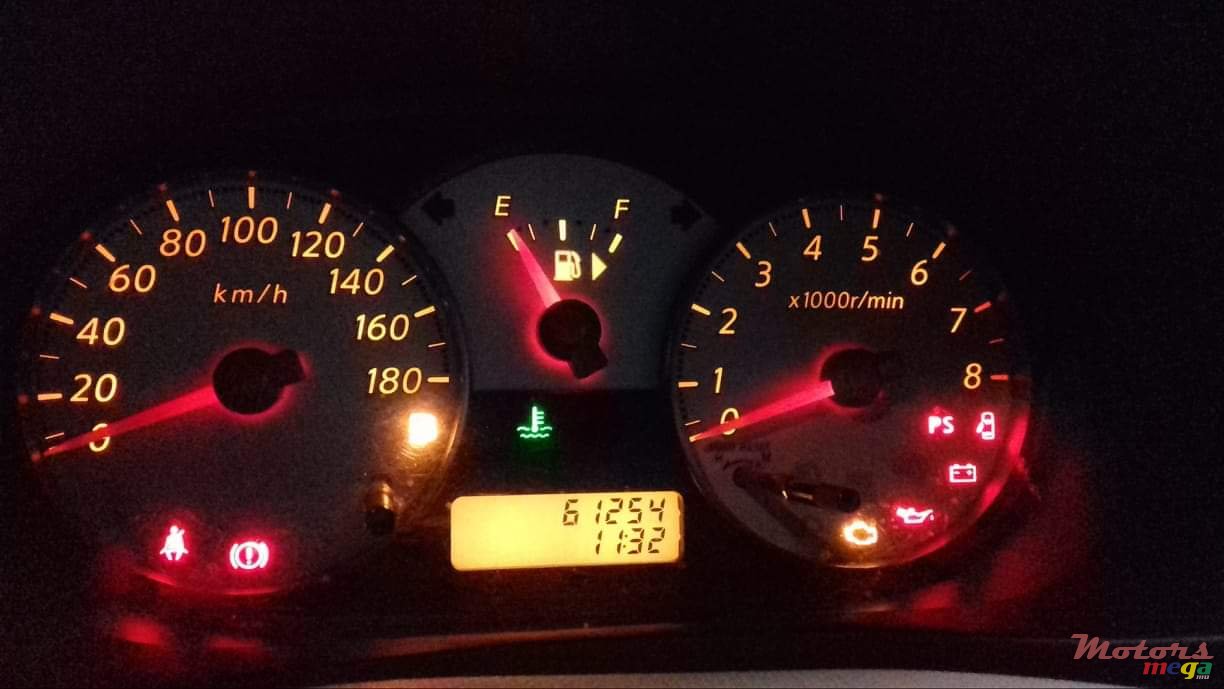 2010' Nissan March photo #4