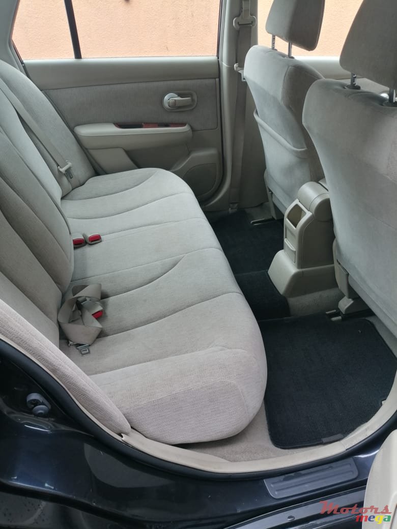 2006' Nissan Tiida photo #4