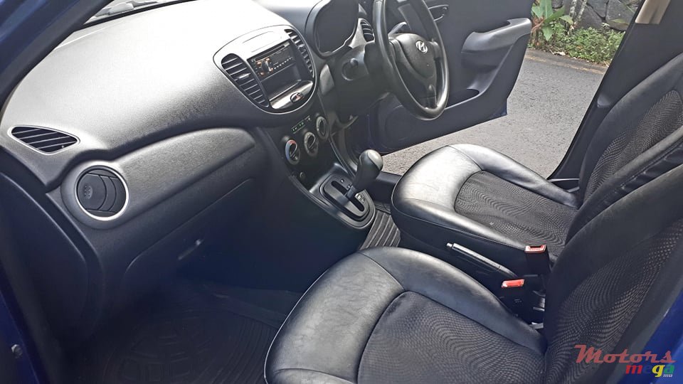 2012' Hyundai i10 photo #5