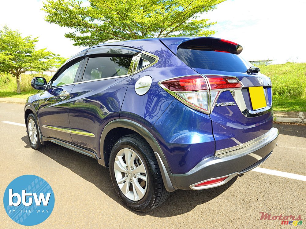 2014' Honda Vezel photo #3