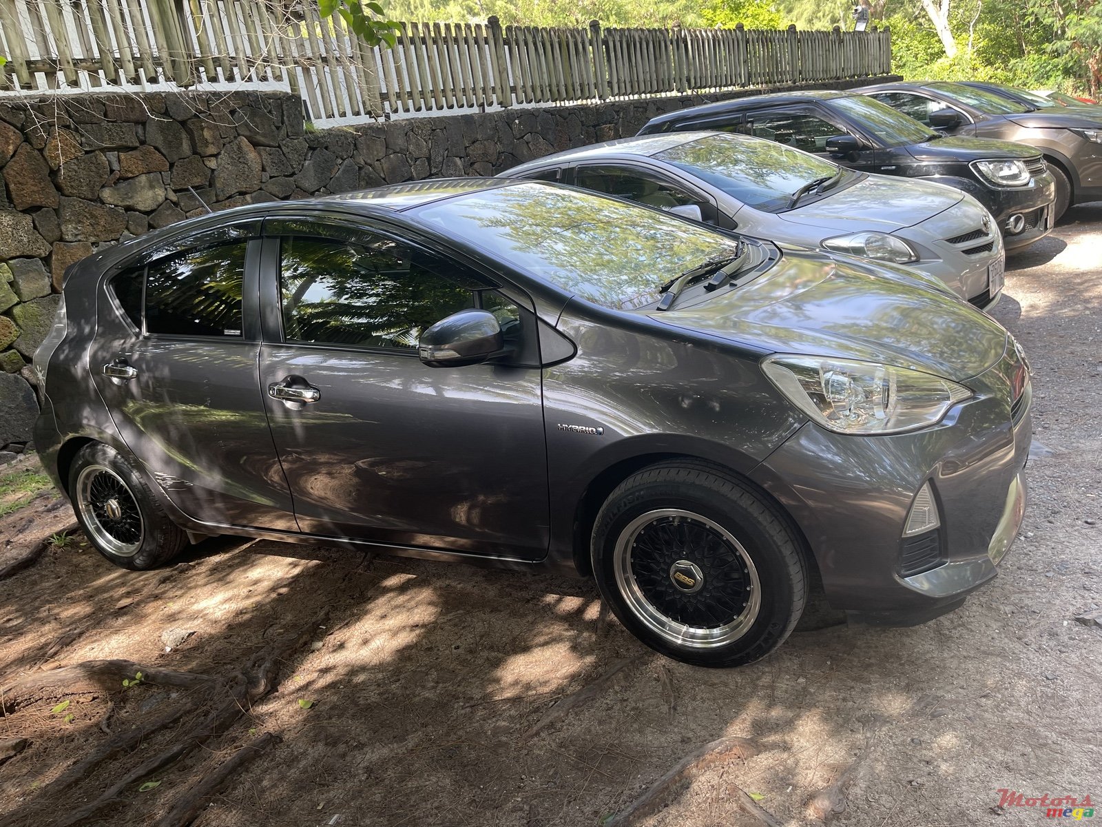 2014' Toyota Aqua photo #3