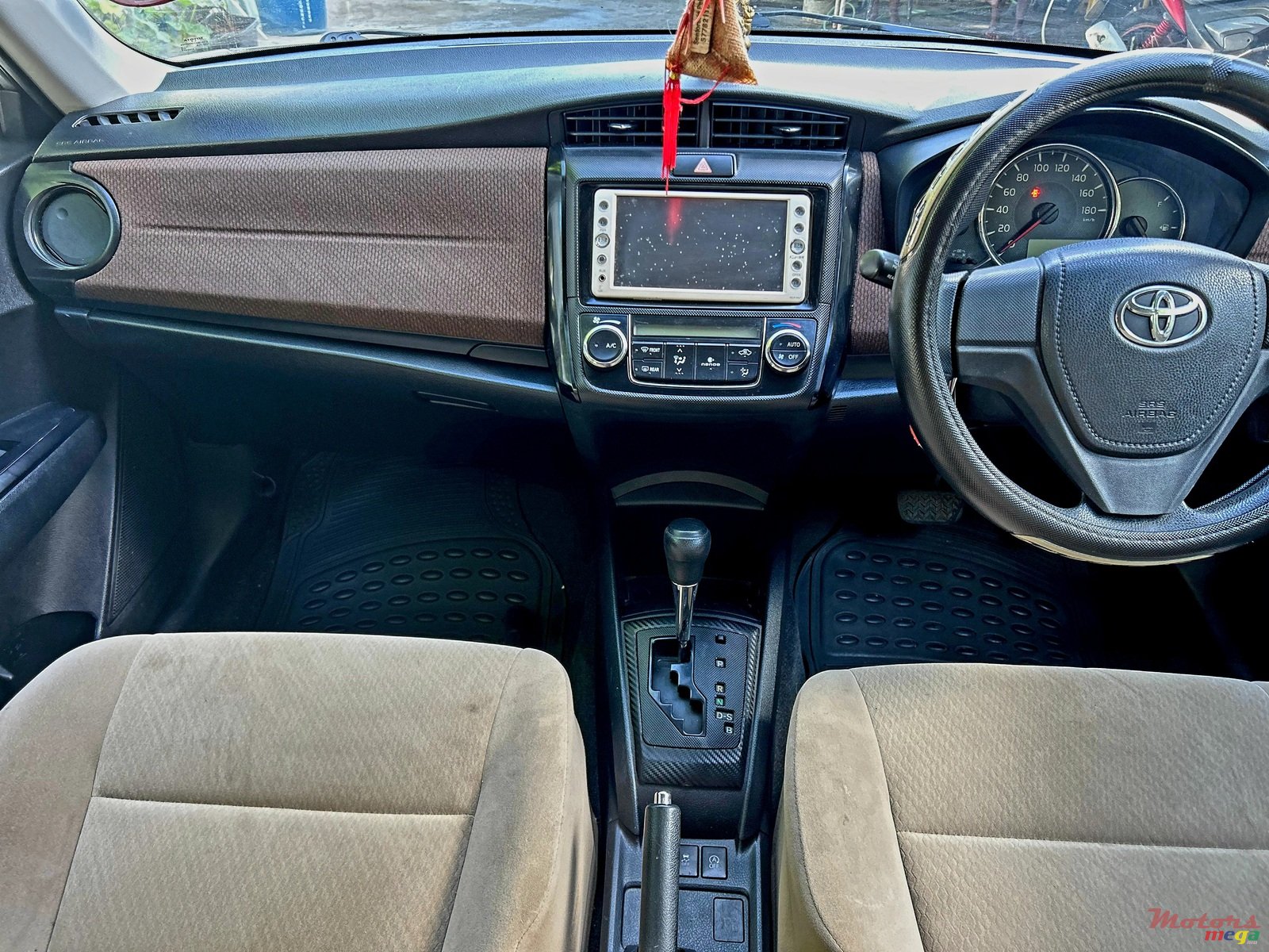 2012' Toyota Axio photo #5