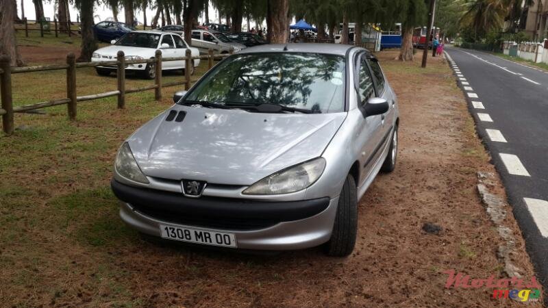 2000' Peugeot 206 photo #3