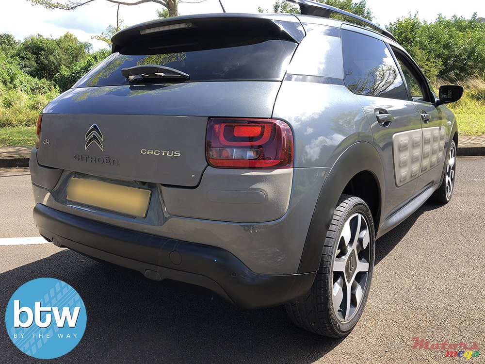2016' Citroen C4 Cactus photo #4