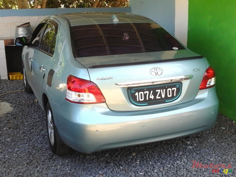 2007' Toyota Belta Sedan photo #3