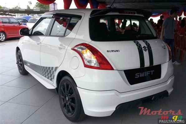 2014' Suzuki Swift photo #2