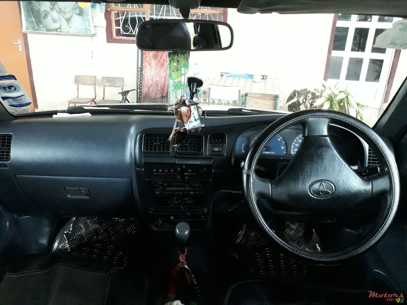 1999' Toyota photo #6