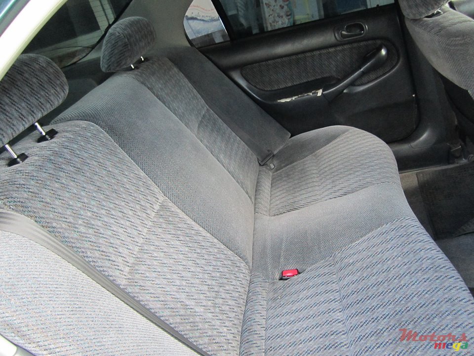 1999' Honda VTI EK3 photo #5