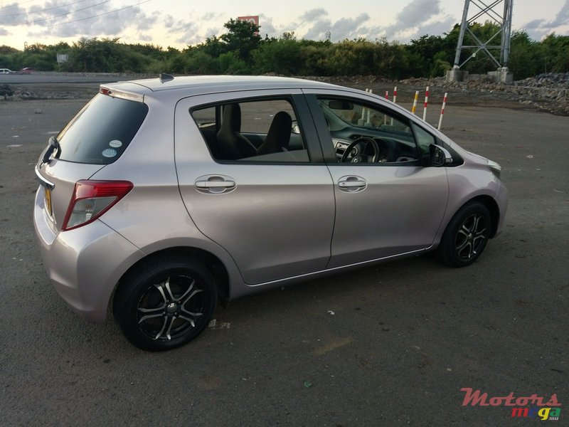 2012' Toyota Vitz photo #1