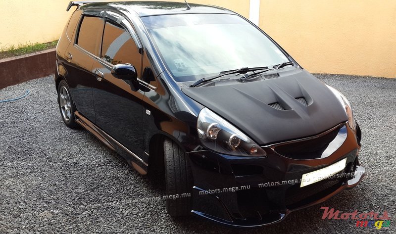 2005' Honda Jazz Sporty LoOk photo #1