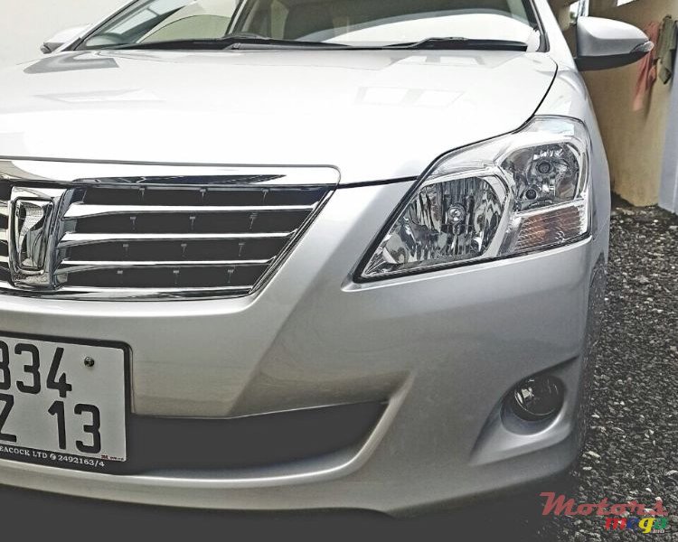 2013' Toyota Corolla photo #1