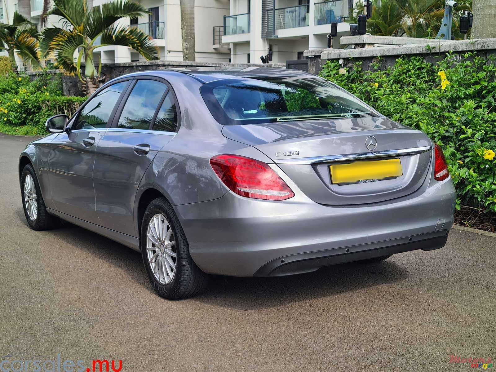 2014' Mercedes-Benz C 180 Classic photo #4