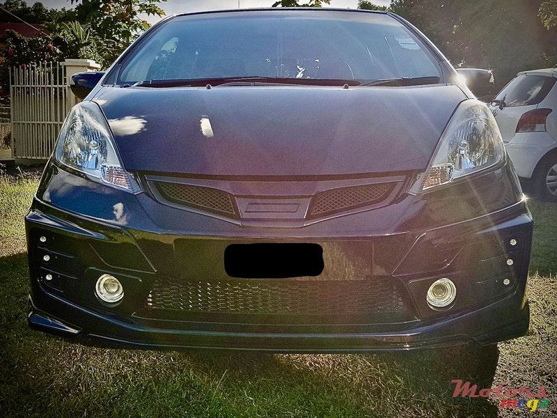 2013' Honda Fit GE8 - Sports Version photo #4