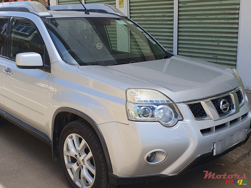 2014' Nissan X-Trail photo #2