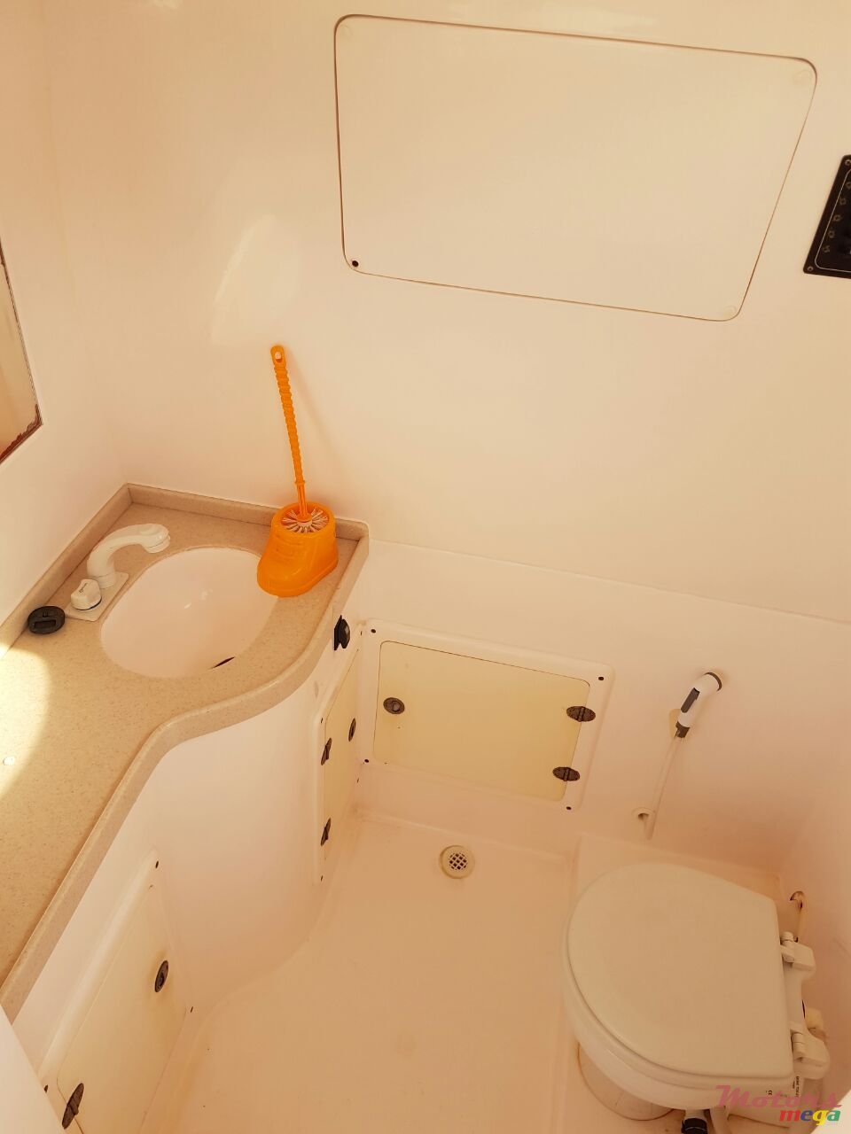 2013' Silver 2013 Silver Craft CC38 Cuddy c photo #3